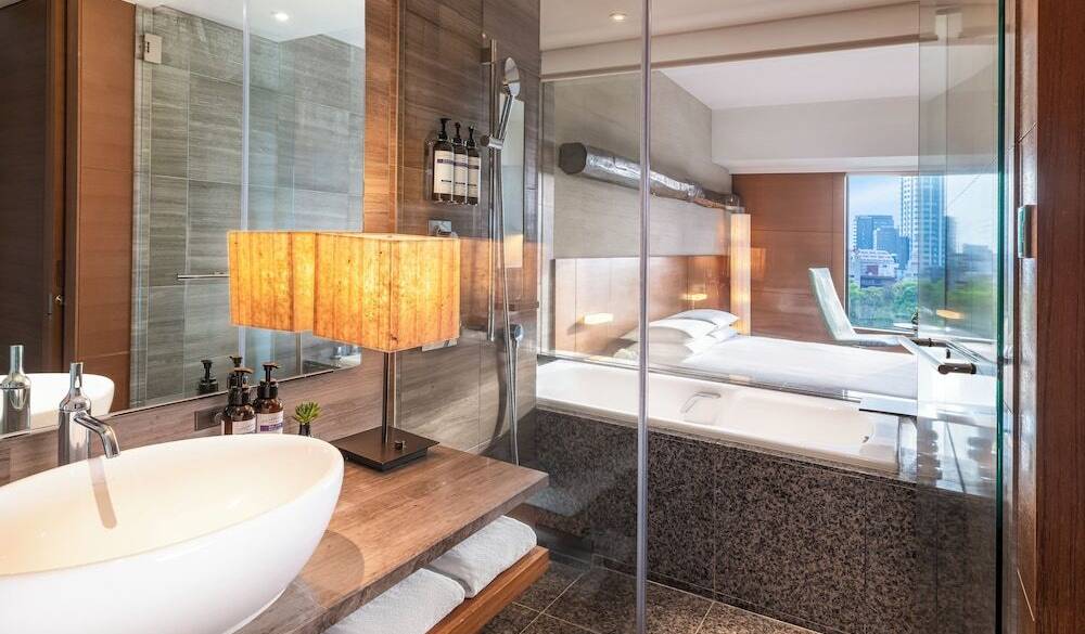 ワンランク上の客室で
特別感に浸る / 4