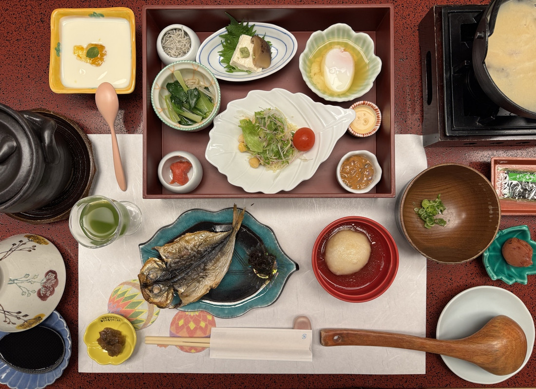 朝食。朝からめちゃ豪華