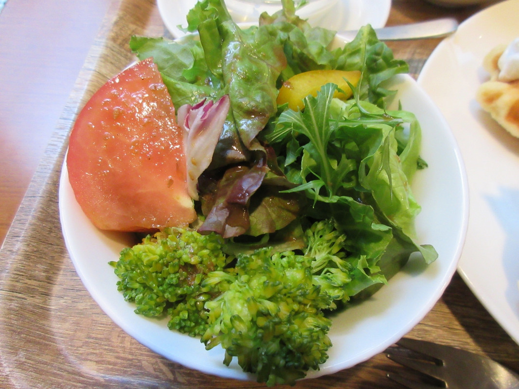 野菜ソムリエ監修のサラダ