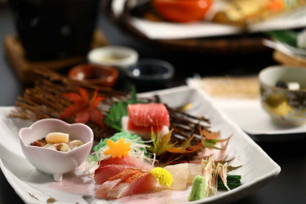 夕食の懐石料理（一例）③