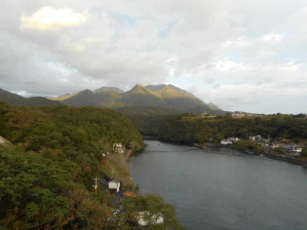 天気がいい朝のロビーからの眺望