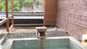 屋外スパ浴槽 / 1