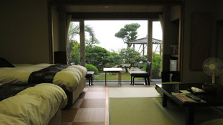 和洋室 1階 (南館) ガーデンビュー (ビュッフェスタイルディナー)