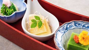 食事・飲み物 / 25