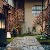 のれんの先は別世界
祇園にしっとり佇む宿 / 2