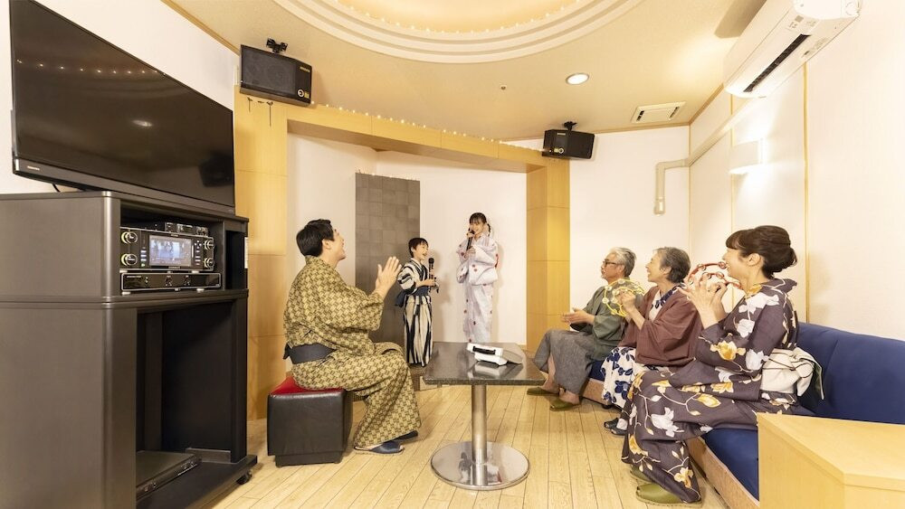カラオケ ルーム