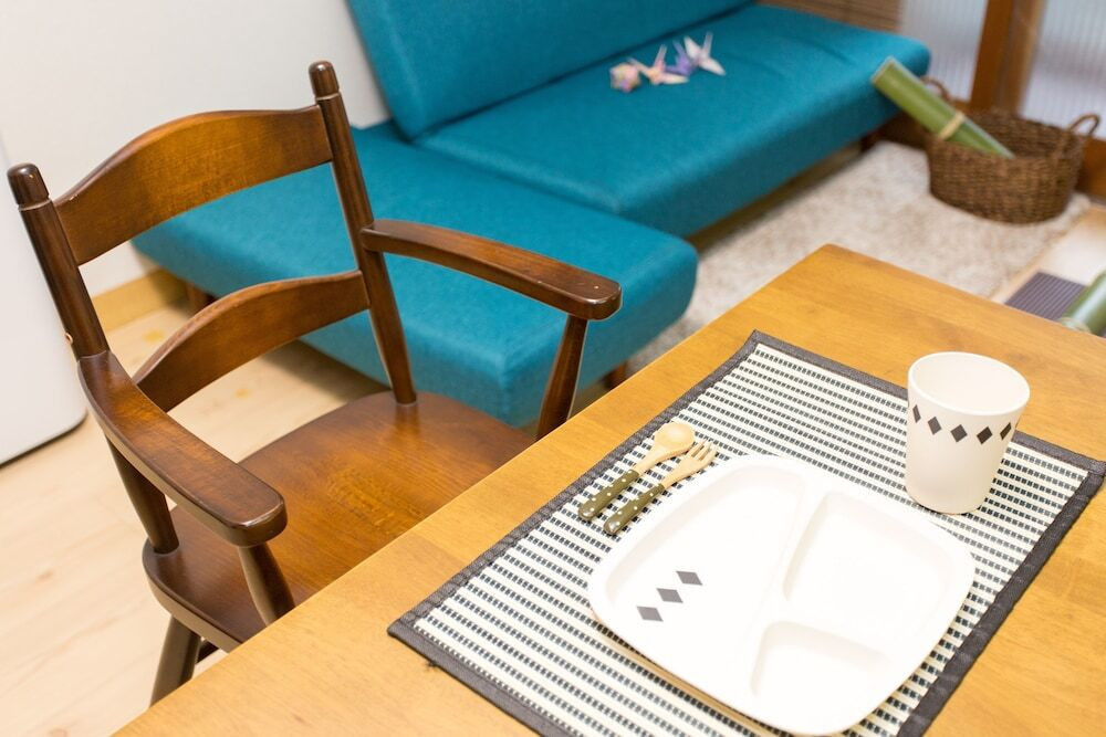 客室内のダイニングエリア