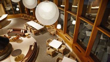 ロビーラウンジ / 9