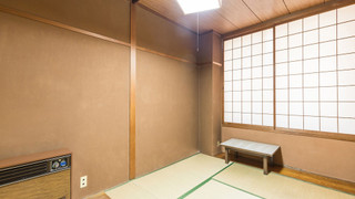 和室 2人部屋 共用バスルーム  喫煙可