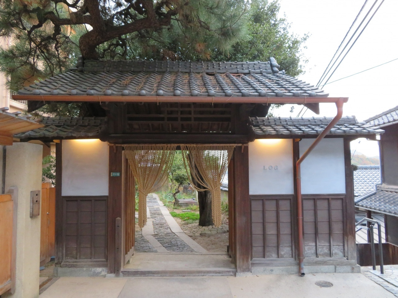 昭和のアパートをリノベーションしたユニークなホテル4269785