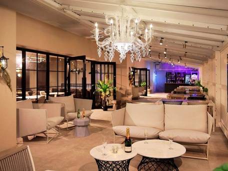 道頓堀クリスタルホテル III / 1