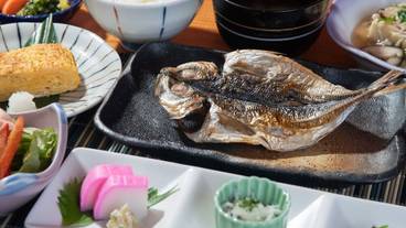 食事・飲み物 / 8