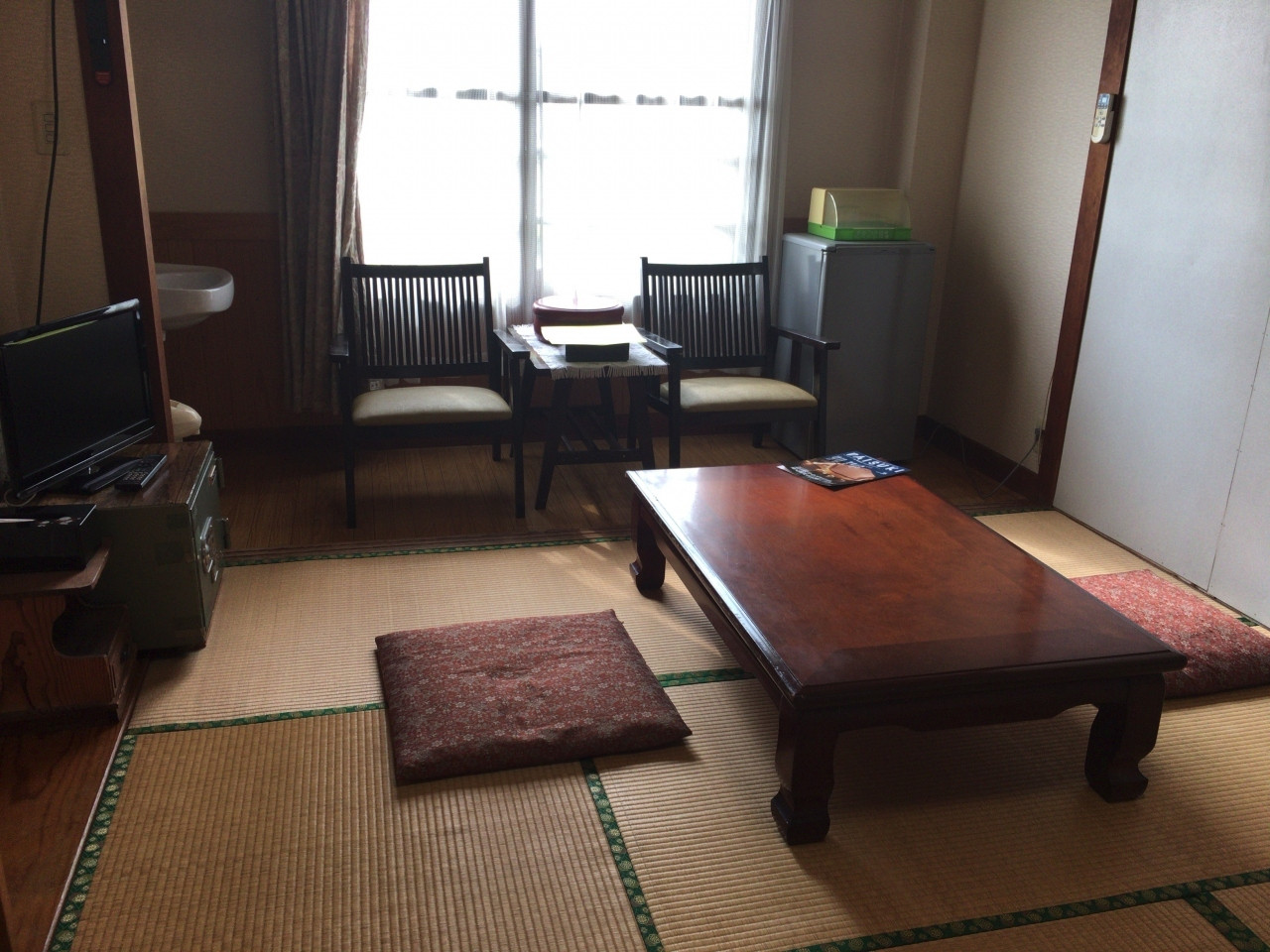 久慈川のほとりに建つ、鮎料理が自慢の宿4024390