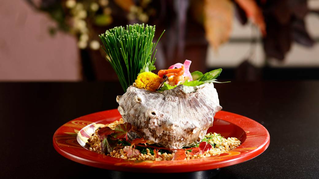 別注料理　サザエのつぼ焼き / 4