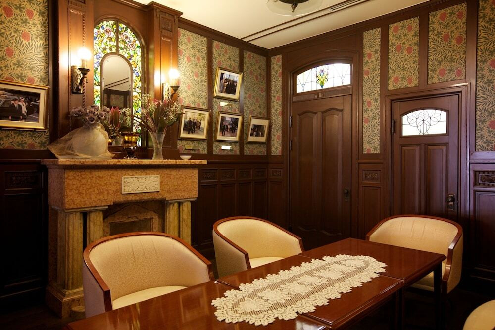 老舗旅館のおもてなしに寛げる4038552