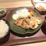 落語・小料理 やきもち（ラクゴコリョウリヤキモチ）