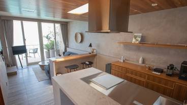 カジュアルルーム キッチン / 3