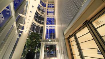 施設の入り口 / 19