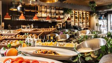 朝食ビュッフェ / 3