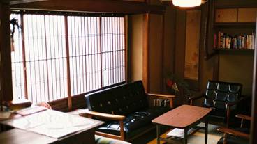 ロビーラウンジ / 2