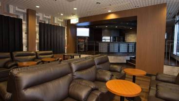 カラオケ ルーム / 4