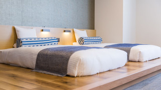 デラックス 4 人部屋 (シングルベッド 4 台)