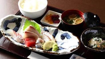 食事・飲み物 / 5