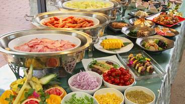 旅館のお食事処 / 8