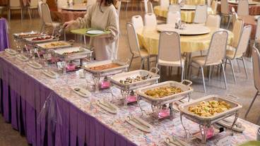 食事・飲み物 / 11