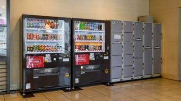 5階コインロッカー・自動販売機 / 5