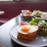 ベーカリー&レストラン 沢村 軽井沢ハルニレテラス（ベーカリーアンドレストランサワムラ）