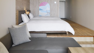 バークロッジ(ポートエリアにてチェックイン)