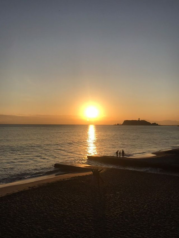 七里ヶ浜から見える夕陽