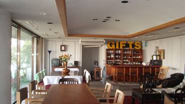 ロビーラウンジ / 4