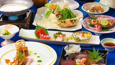 食事・飲み物 / 3