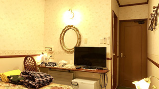 ダブルルーム　専用バスルーム付　禁煙