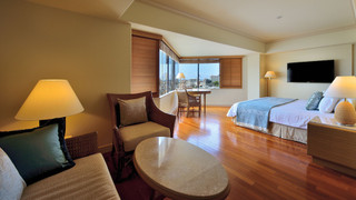 エグゼクティブ スイート キングベッド 1 台,ラウンジアクセス 禁煙