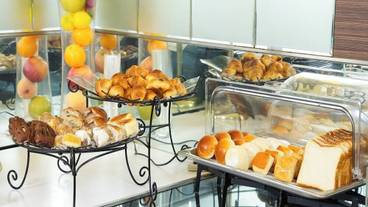 朝食ビュッフェ / 3