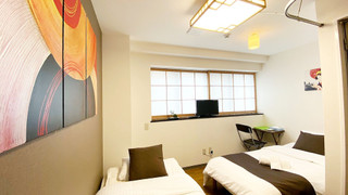 ツインルーム 専用バスルーム付 (304)