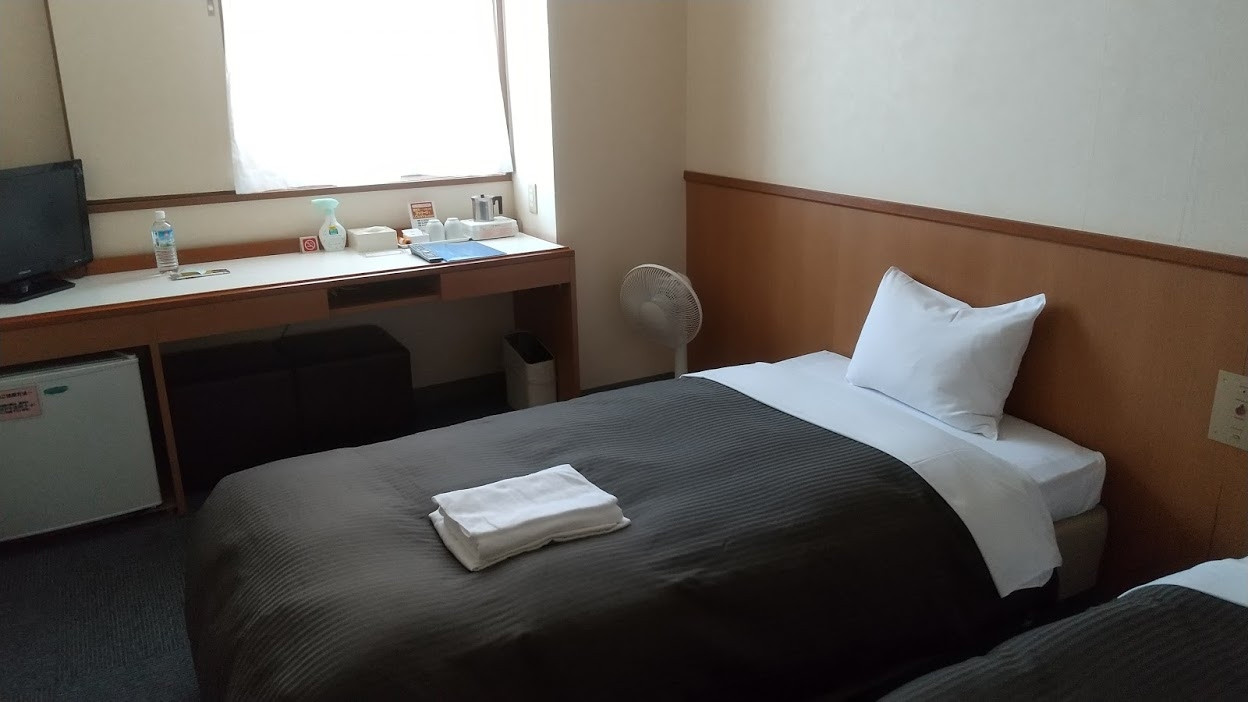 エアコンはないけど部屋はよい