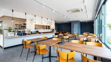 朝食スペース / 11