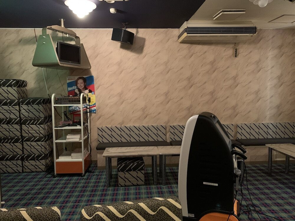 カラオケ ルーム