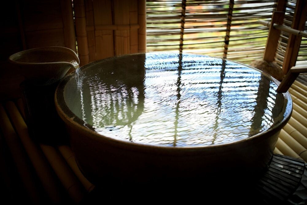 夜は旅館でゆったり。彼と癒される時間を3954229