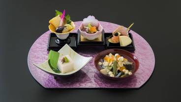 食事・飲み物 / 18