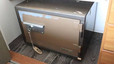 セーフティボックス / 12