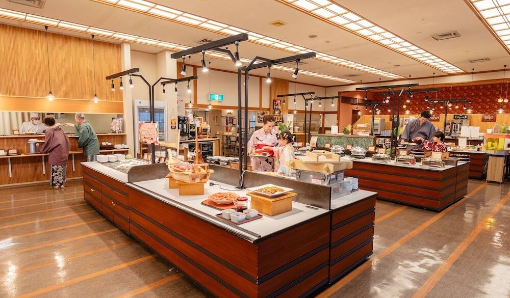 ビュッフェ会場 / 1