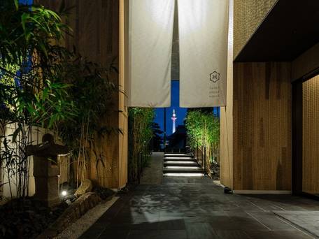 ホテル カンラ 京都 / 1