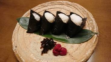 夜食のおにぎりイメージ / 2