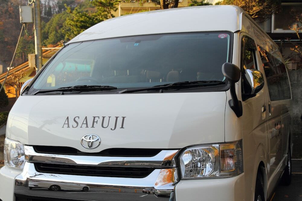 市街地へのシャトル サービス