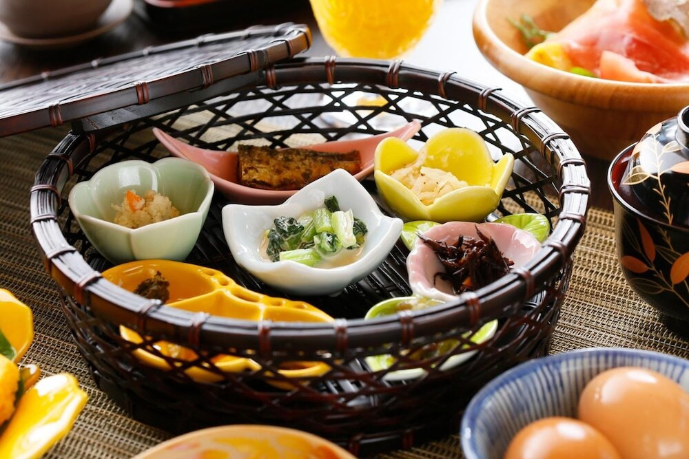 旅館の朝食のイメージ